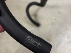 Karbónové riadítka S-Works