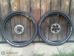 2 páry 26''kolies(XTR + DTSwiss rafiky).