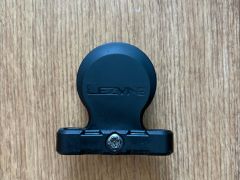 Predám Lezyne Matrix Saddle Tagger pre Airtag