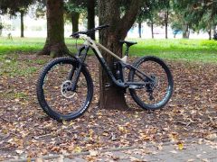 Cube stereo 170 race