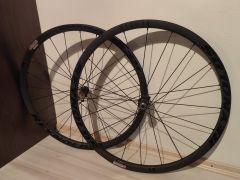 Reynolds BlackLabel 650 PRO XDR Gravel kolesa