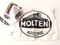 Čiapka a musette Molteni