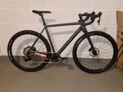 Gravel Vaast A/1 650b Rival AXS Xplr novy