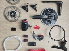 Sram Rival eTap AXS sada + wattmeter