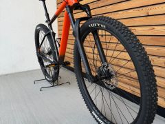 Extrémne zachovaný a málo jazdený (< 300km) Cannondale Trail SE 3 s teleskopickou sedlovkou