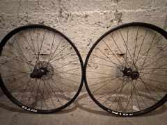 142x12 + 100x12 Gravel kolesá, Novatec + WTB tubeless