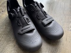 Force Road Victory tretry, sivá/čierna, EU 43