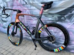 Trek Madone s podpisom Sagana