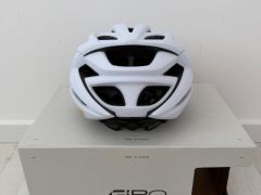 Giro Syntax prilba (biela)