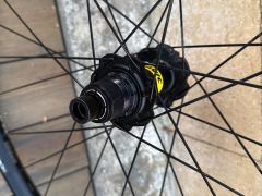 Mavic Deemax DH 157x12 (27.5) 2 mesiace jazdené