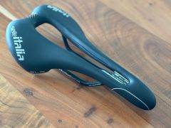 Selle Italia SLR TM Superflow L3 sedlo, 145 mm