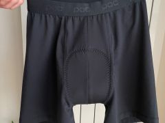 Cyklistické kraťasy POC