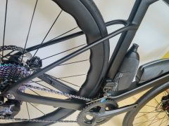 Komplet karbónový cestný bicykel s elektronickým radením