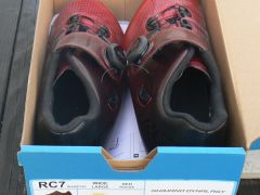 Shimano Sh-Rc701 red - size: 42 (wide type)