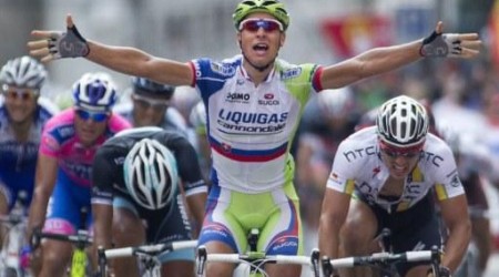Sagan oslávi druhý triumf tradičným prípitkom s tímom