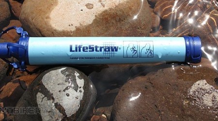 V&iacute;ťaz s&uacute;ťaže o LifeStraw - pitie čistej vody kdekoľvek a kedykoľvek