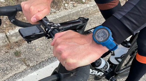 Predstavenie: Garmin Instinct 2 Solar - nekonečn&aacute; bat&eacute;ria retro hodiniek