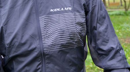 Test: Kellys Levante - odoln&aacute; větrovka volněj&scaron;&iacute;ho střihu