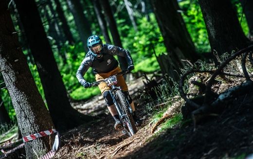 Blinduro l&eacute;to: bikepark Bukovka naslepo