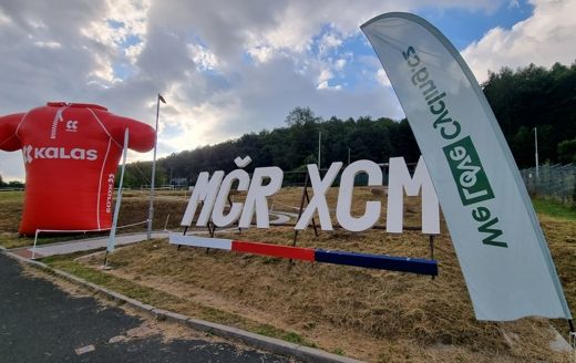 Angre&scaron;t mezi &scaron;ampiony, aneb jak jsem jel mistrovstv&iacute; republiky v XC maratonu