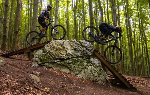 Video:  MTBIKER na trailoch - Je Pezinok raj pre cyklistov? Babsk&eacute; traily