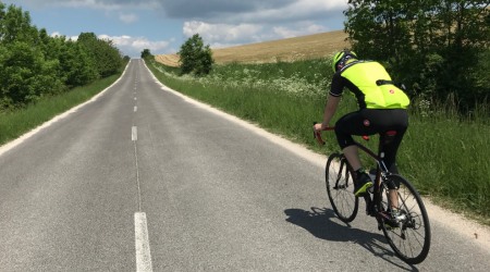 Cestné bicykle do 1 000 € - na tréning a pre začiatočníkov