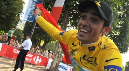 Alberto Contador oficiálne s ročným dištancom od RFEC 