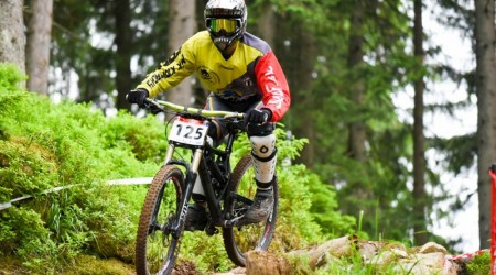 Fotogaléria: Majstrovstvá SR v zjazde a 3. kolo Slovenského pohára v zjazde horských cyklistov