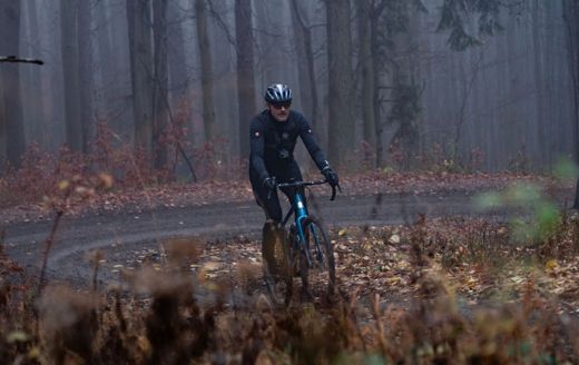 Gravel bicykle s dobr&yacute;m pomerom medzi cenou a v&yacute;konom