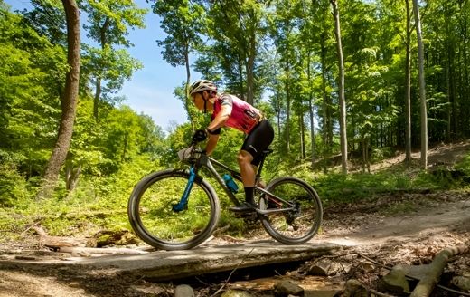 Pozv&aacute;nka: &Scaron;koda Stupava MTB marat&oacute;n 2024 - z&aacute;ver s&eacute;rie pod Kamz&iacute;kom