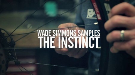 Do rytmu hr&aacute;...Wade Simmons