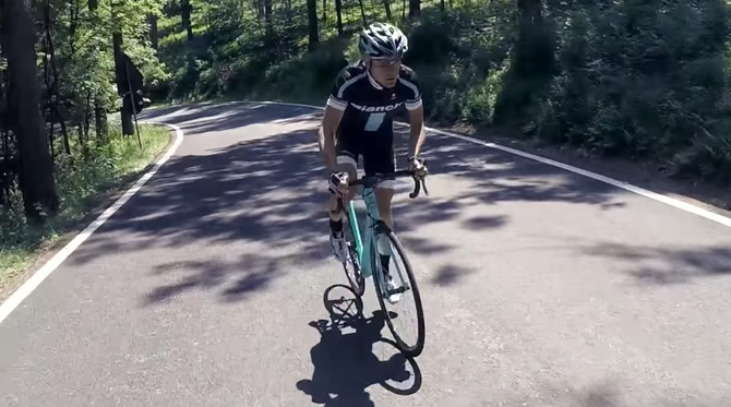 Bianchi Specialissima - 780 gramov čistej jazdeckej radosti