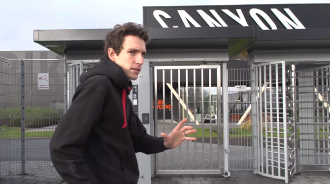 N&aacute;v&scaron;teva centr&aacute;ly Canyon v nemeckom meste Koblenz