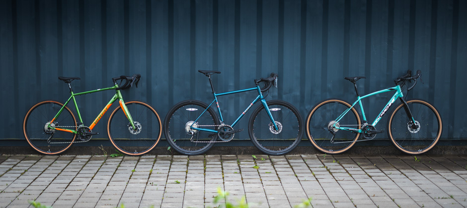 Video: Slu&scaron;n&eacute; gravel bicykle - Rock Machine, Ghost a Marin