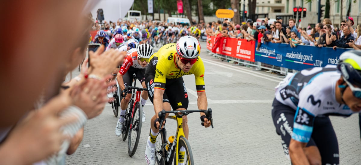 &Scaron;tart Giro d&rsquo;Italia 2025 v Alb&aacute;nsku: Prv&eacute; etapy očami fan&uacute;&scaron;ika