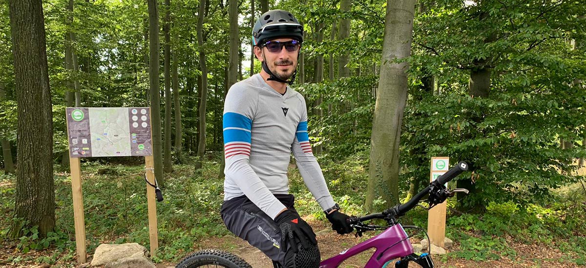 TEST: DAINESE High Gravity 1 &ndash; &scaron;okuj&uacute;co in&yacute;, prekvapivo dobr&yacute;