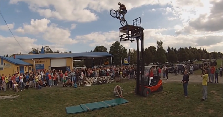 World Record for highest Trial Bike Jump