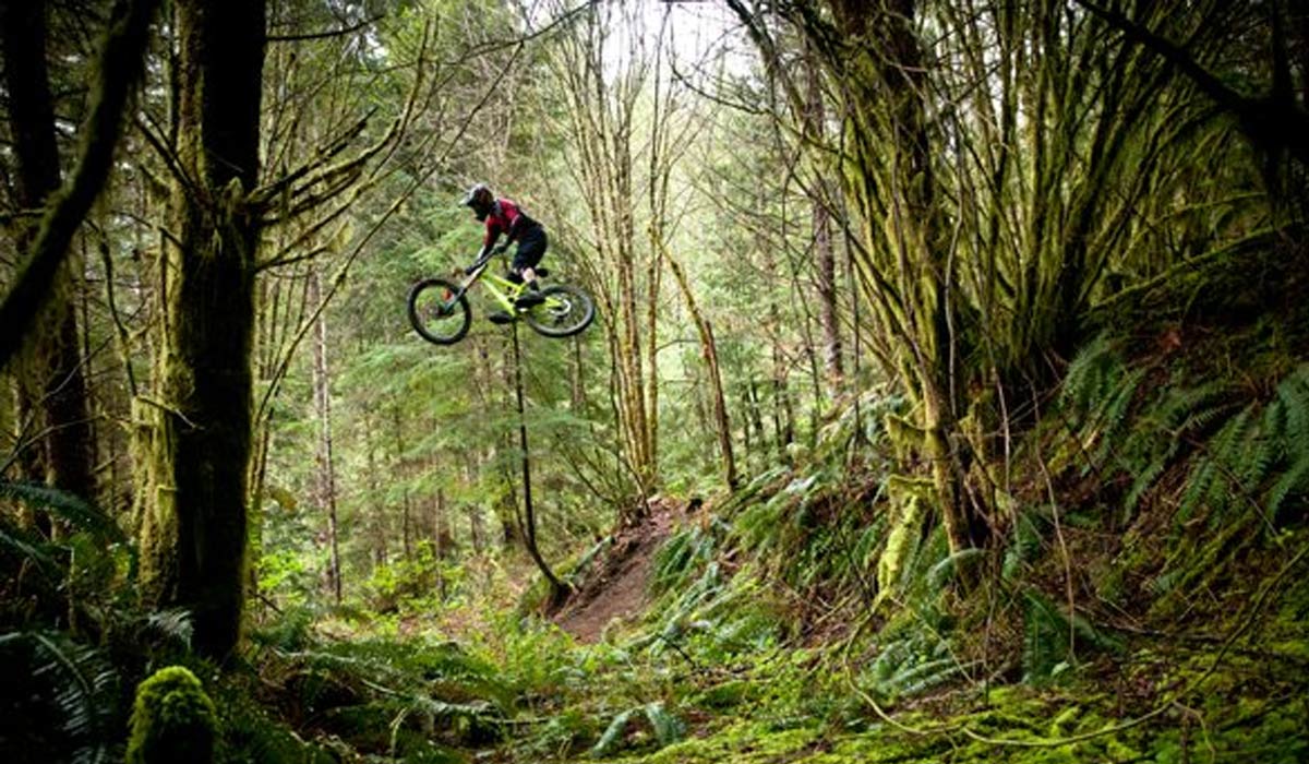 Ako sk&aacute;kať vysoko a ďaleko v zjazde