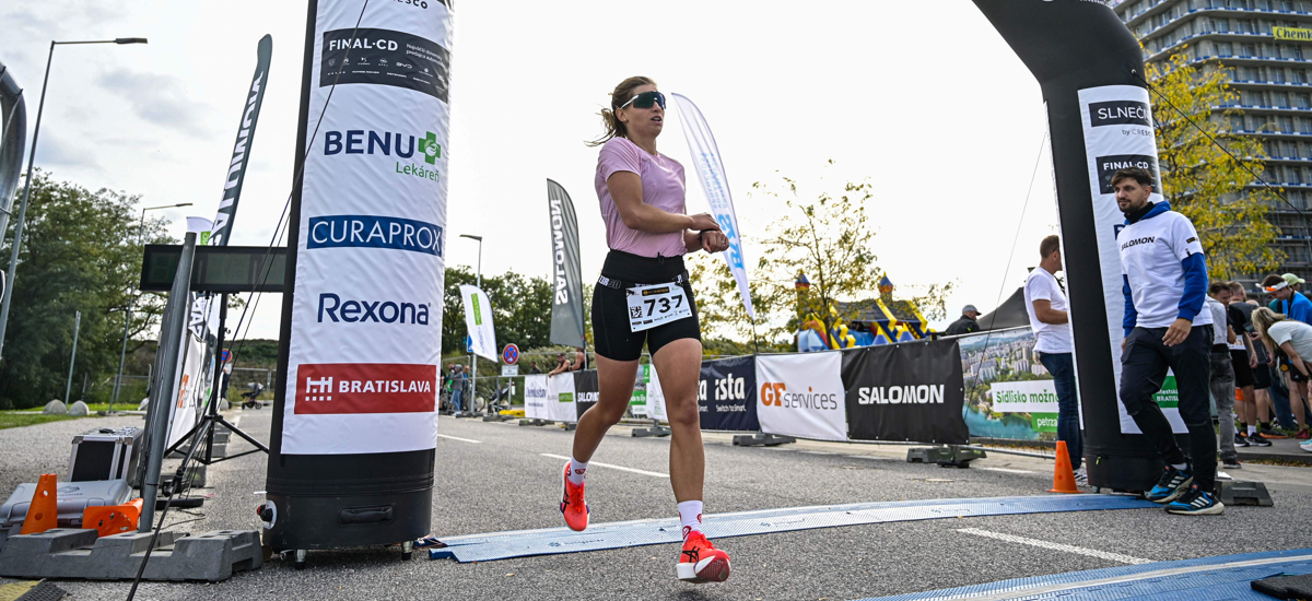 Report&aacute;ž: Keď bež&iacute; cel&aacute; rodina - Beh Slnečnicami spojil tr&eacute;ning, radosť aj pomoc