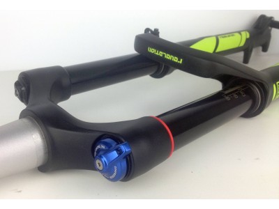 Rock Shox Revelation RL 27.5 &quot;sprung fork 140 mm / 15 mm pers