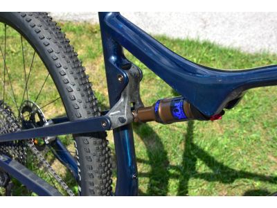 Orbea OIZ M TEAM 29 bike, blue carbon (used by editorial)