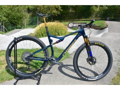 Orbea OIZ M TEAM 29 bicycle, blue carbon (editorial bicycle)