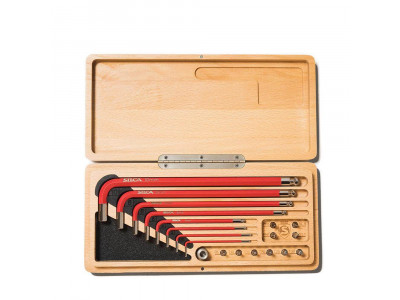 SILCA set of keys in a wooden box