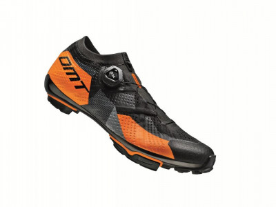 DMT KM1 MTB tornacipő, fekete/narancssárga