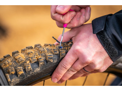 Muc-Off tubeless tire repair kit