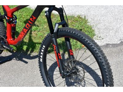 Marin Rift Zone Carbon 1 29 bike, red/carbon (used by editorial)