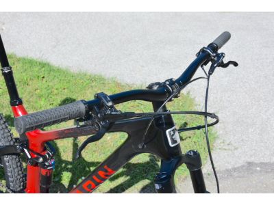 Marin Rift Zone Carbon 1 29 bike, red/carbon (used by editorial)