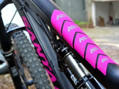 All Mountain Style Basic protective stickers on the frame, magenta