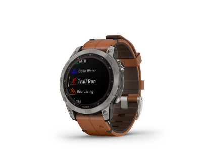 Garmin fenix 7 Szafirowy Solar, tytanowy, skórzany pasek w kolorze kasztanowym
