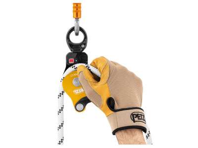 Petzl SPIN L1 pulley with swivel hinge